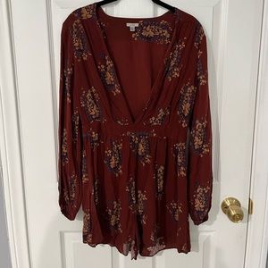 Floral romper size 6